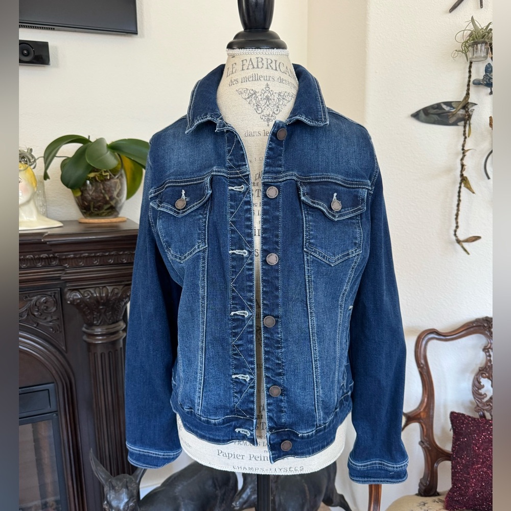 IZOD Denim Jacket size Large